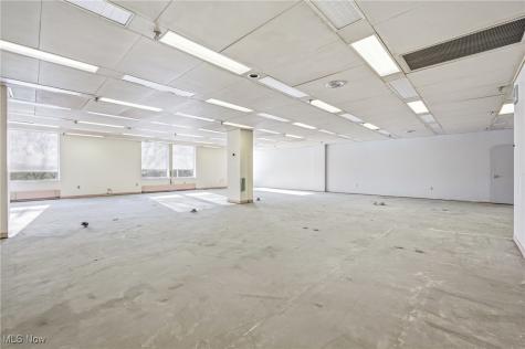 1610 Hubbard Thomas Road Hubbard OH 44425