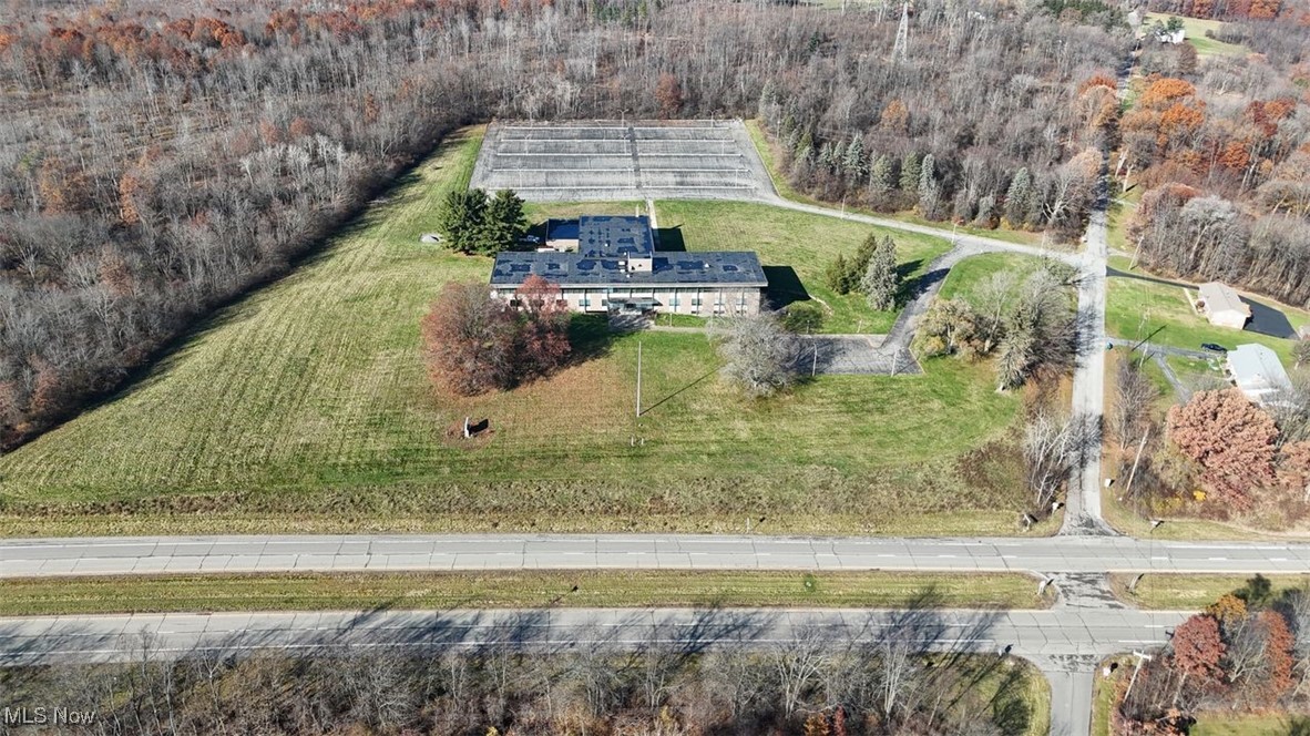 1610 Hubbard Thomas Road Hubbard OH 44425