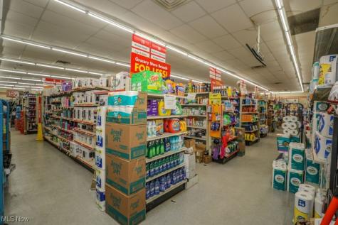 1342 State Route 14 Deerfield OH 44411