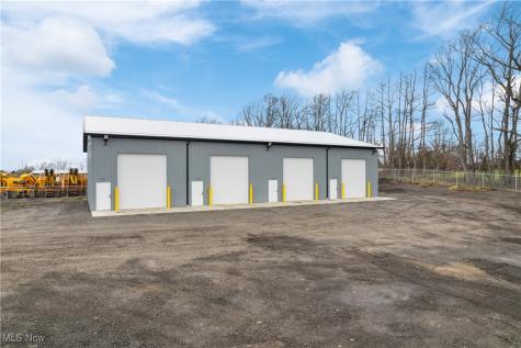 204 Trump Avenue NE East Canton OH 44730