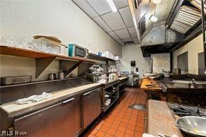 616 Leona Street Elyria OH 44035