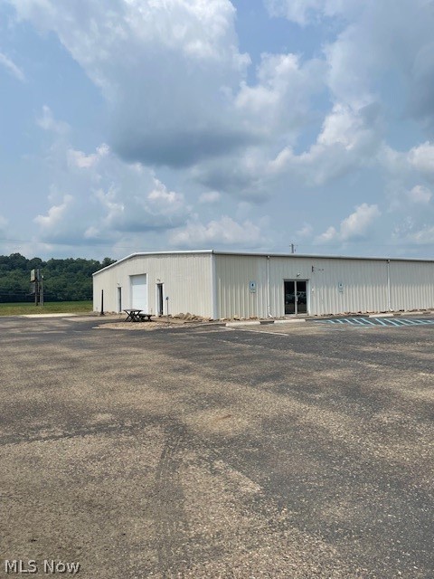 23024 Cr 621 Coshocton OH 43812