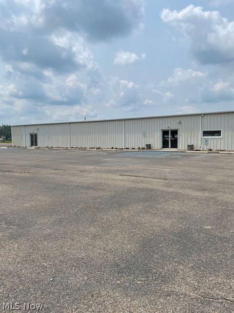 23024 Cr 621 Coshocton OH 43812