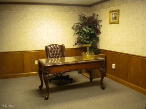 165 2nd Street NW Barberton OH 44203