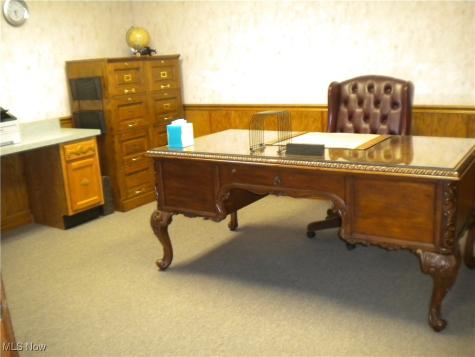 165 2nd Street NW Barberton OH 44203