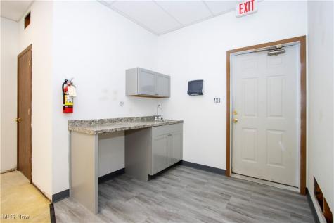 2631 Cleveland Road Wooster OH 44691