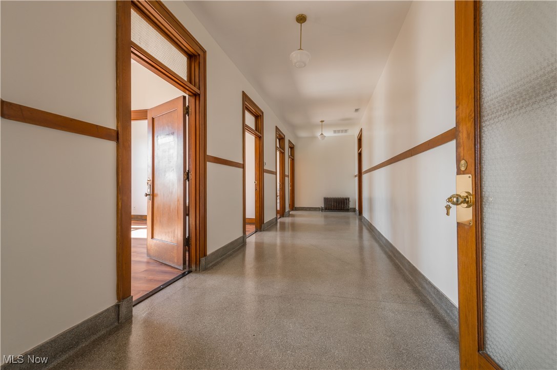 2082 W 65th Cleveland OH 44102