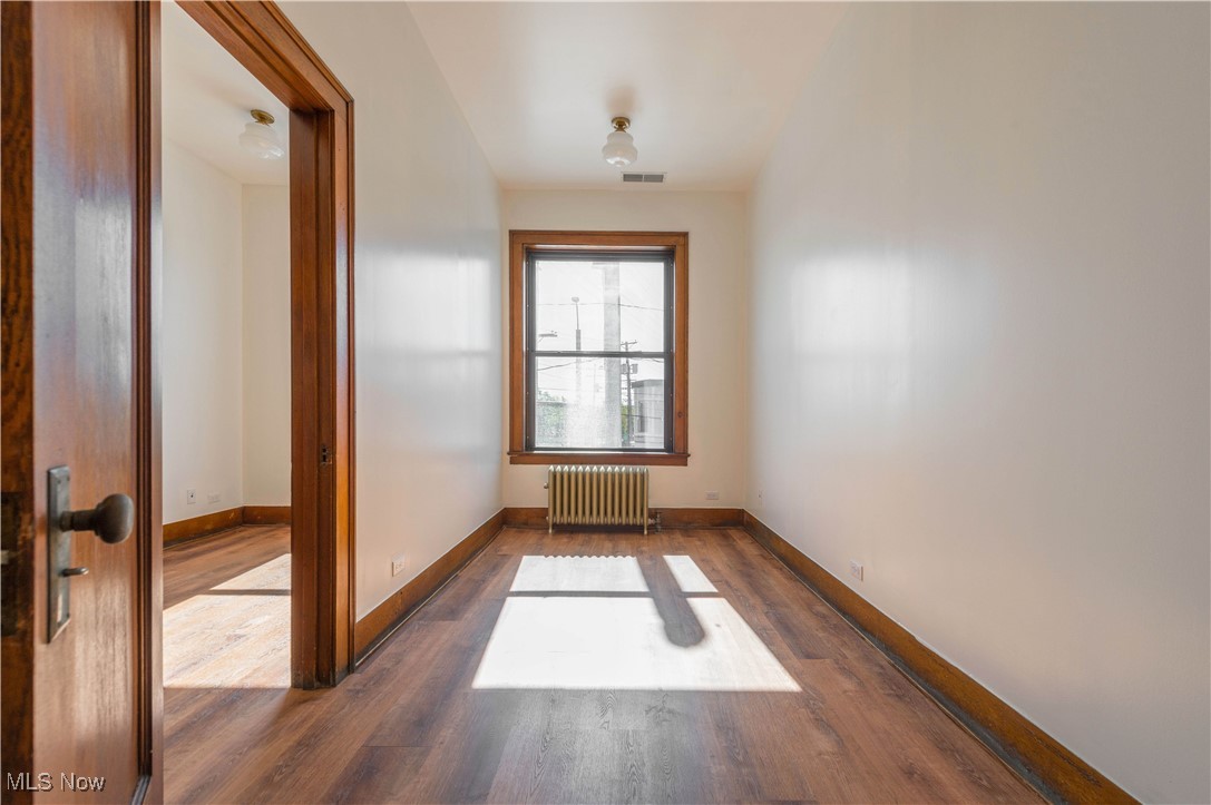 2082 W 65th Cleveland OH 44102