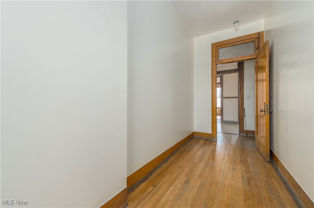 2082 W 65th Cleveland OH 44102