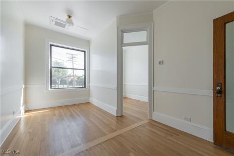 2082 W 65th Cleveland OH 44102