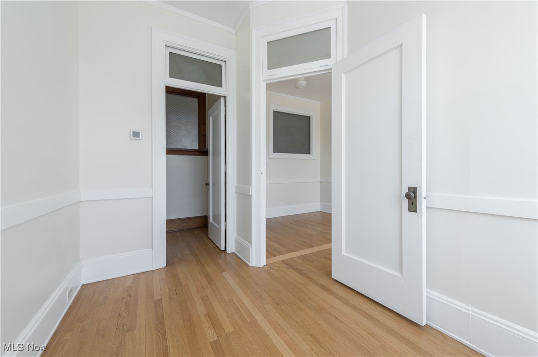 2082 W 65th Cleveland OH 44102