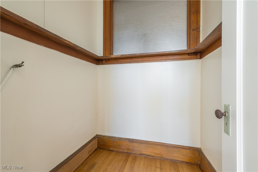 2082 W 65th Cleveland OH 44102