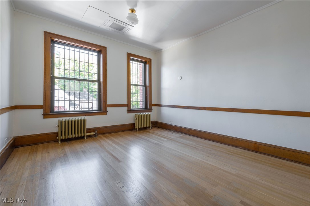 2082 W 65th Cleveland OH 44102