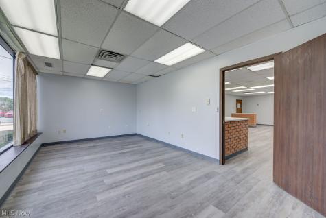 21245 Lorain Road Cleveland OH 44126