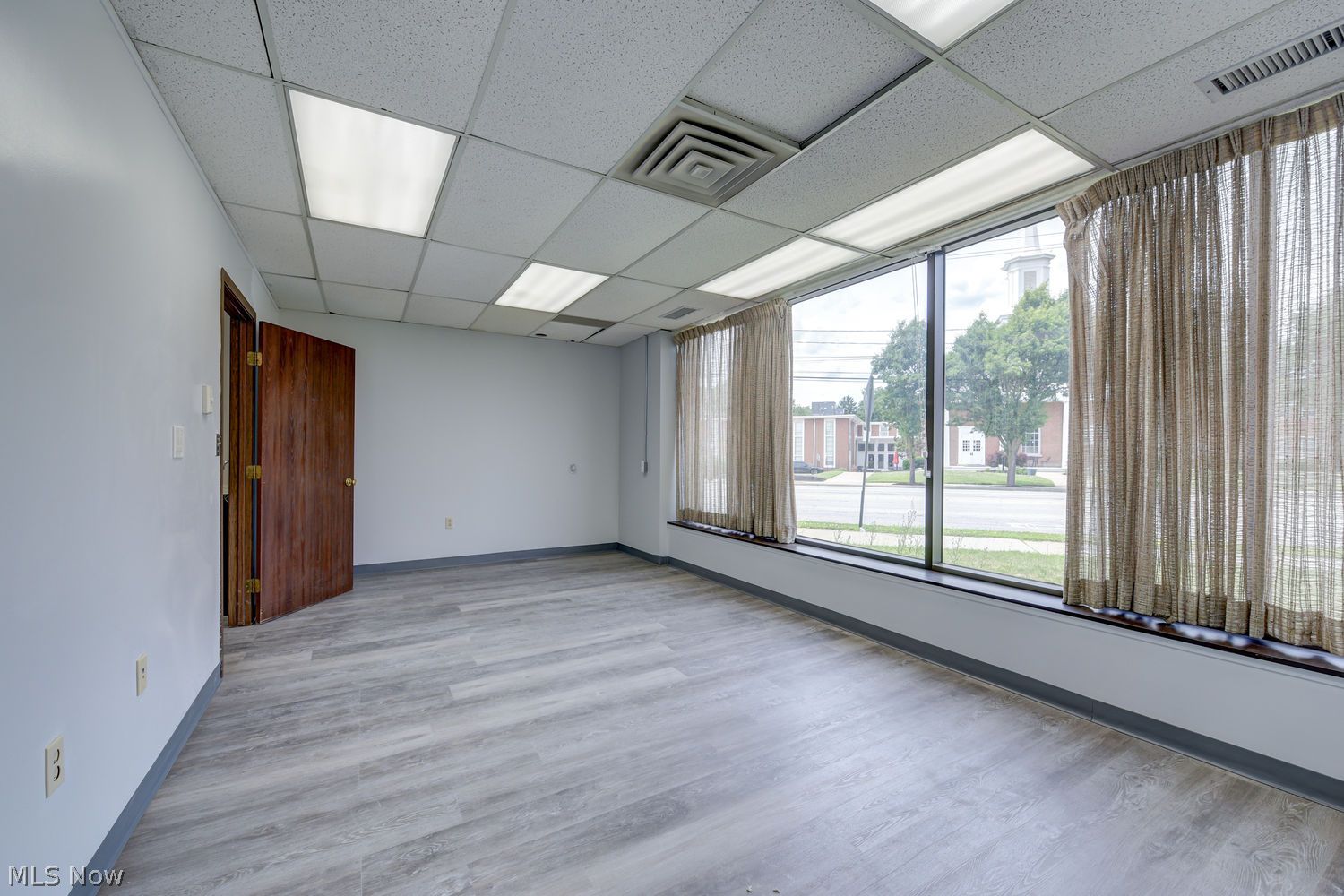 21245 Lorain Road Cleveland OH 44126