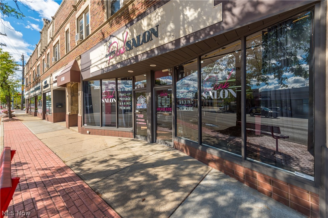 5772-5796 Ridge Road Parma OH 44129