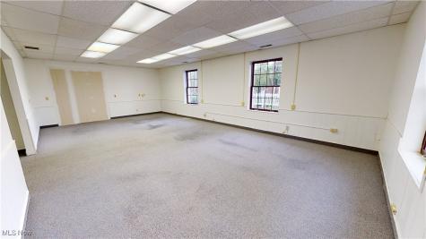 470 Portage Lakes Drive Coventry OH 44319