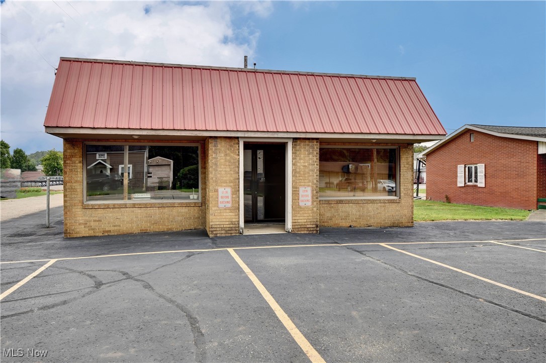 819 N Wooster N Strasburg OH 44680