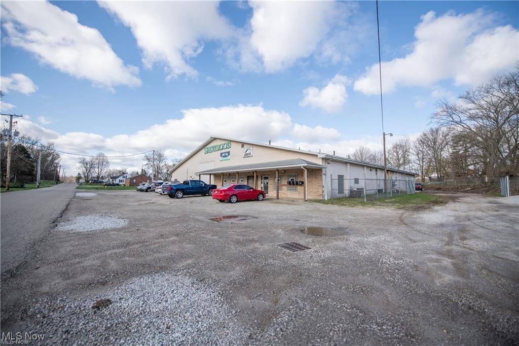 4043 Beck Avenue Louisville OH 44641