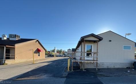 2347 Maple-rear Avenue Zanesville OH 43701