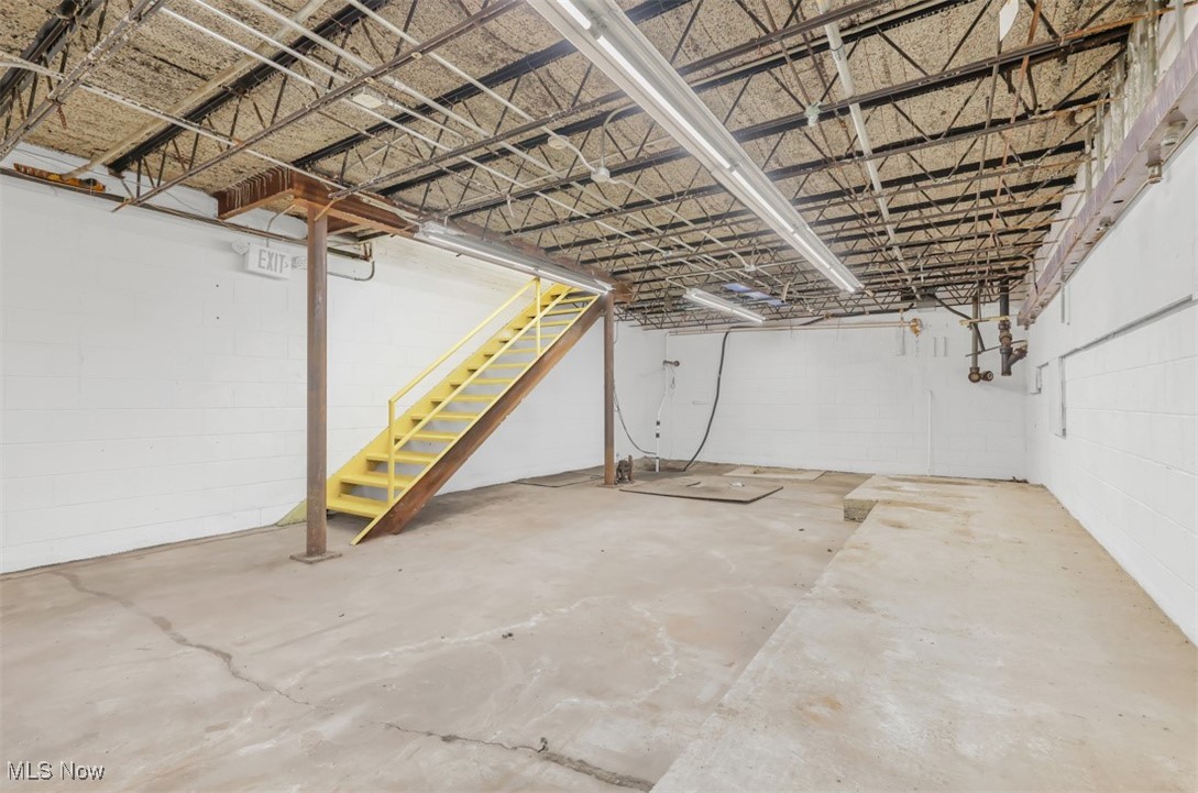 6704 N Ridge Road Madison OH 44057