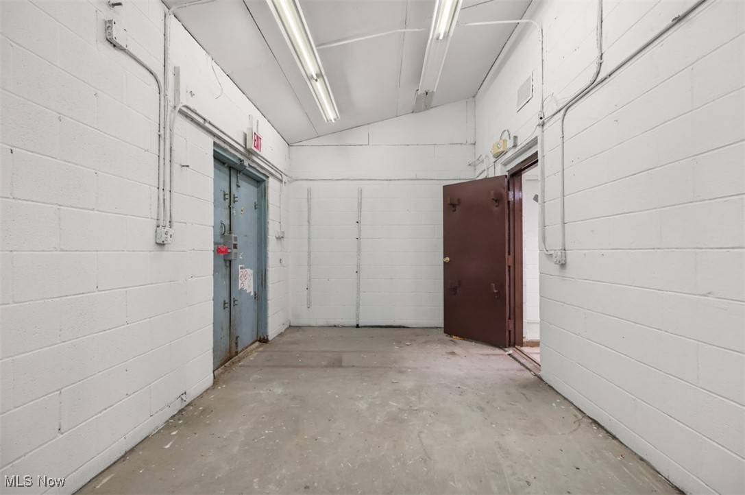 6704 N Ridge Road Madison OH 44057