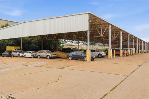 15317 Chatfield Avenue Cleveland OH 44111