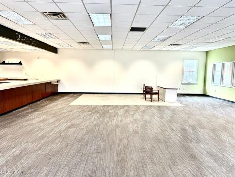 6020 Manchester Road New Franklin OH 44319