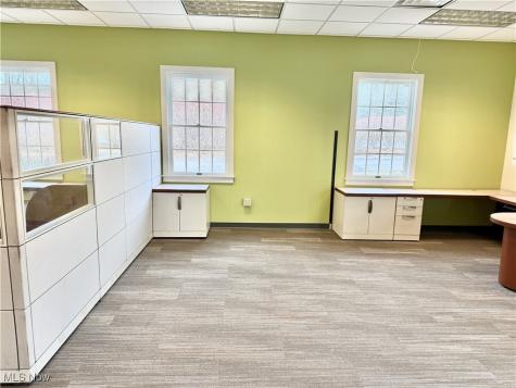 6020 Manchester Road New Franklin OH 44319