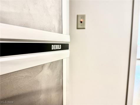 6020 Manchester Road New Franklin OH 44319