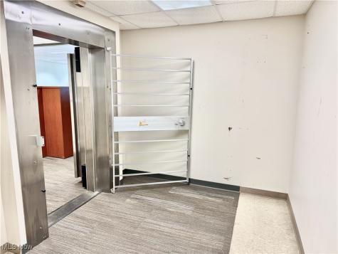 6020 Manchester Road New Franklin OH 44319