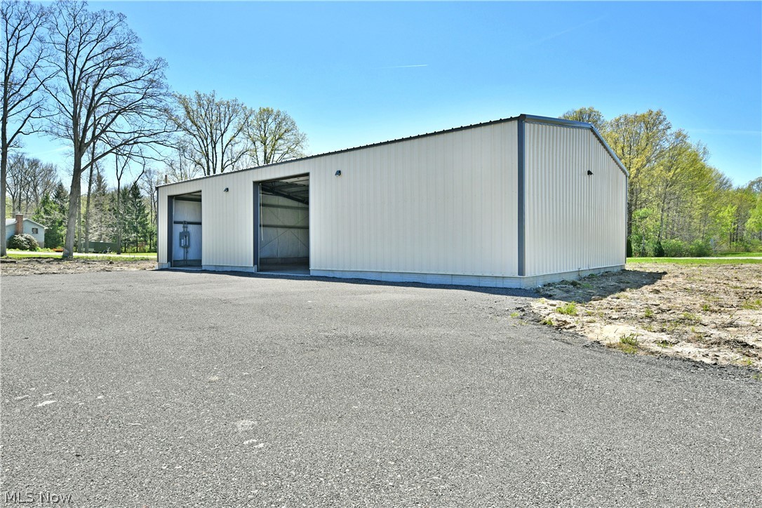 3218 State Route 5 Cortland OH 44410