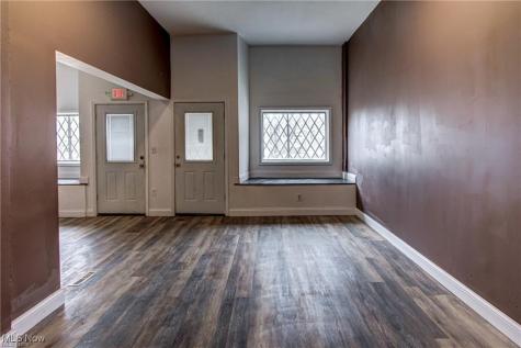 6818 Lorain Avenue Cleveland OH 44102