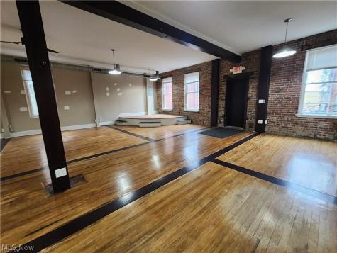 47 N 4th Street Zanesville OH 43701