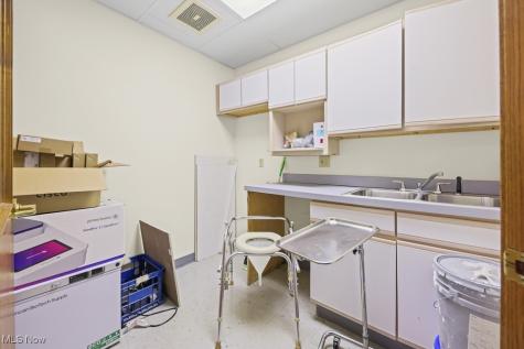 885 S Sawburg Avenue Alliance OH 44601