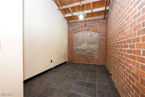 160 S Columbus Avenue Wooster OH 44691