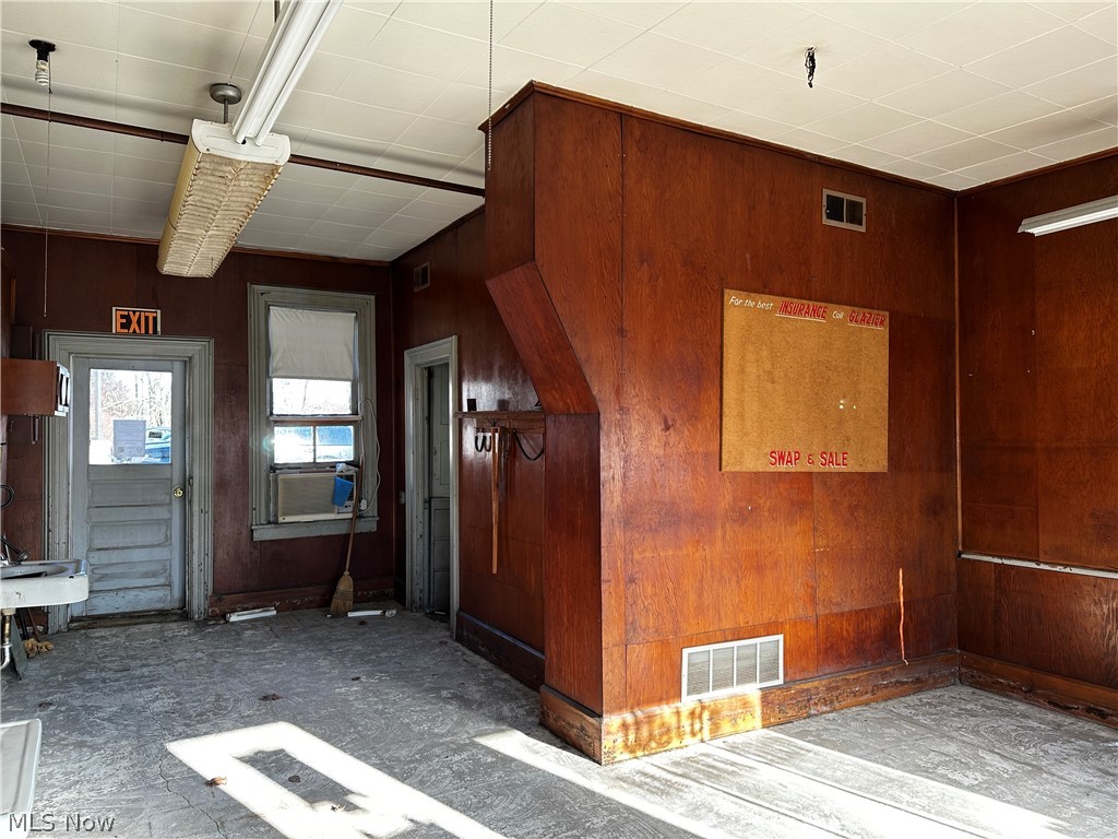 70 S Chestnut Street Jefferson OH 44047