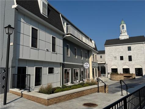 1300 Weathervane Lane Akron OH 44313