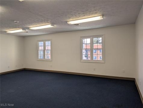 1300 Weathervane Lane Akron OH 44313