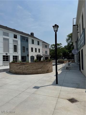 1300 Weathervane Lane Akron OH 44313