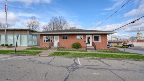 126 S 9th Street Cambridge OH 43725