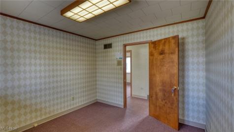 126 S 9th Street Cambridge OH 43725