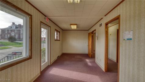 126 S 9th Street Cambridge OH 43725