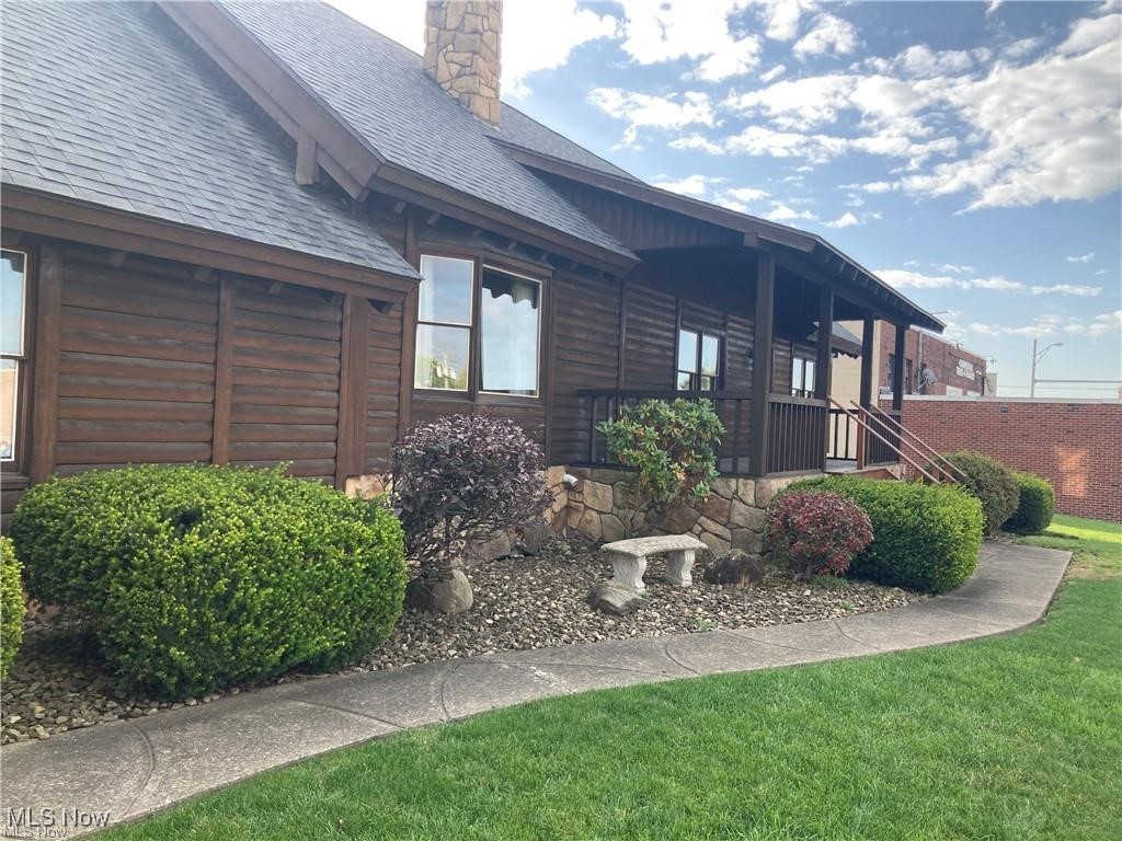 325 N State Street Girard OH 44420