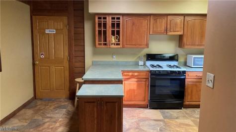 325 N State Street Girard OH 44420