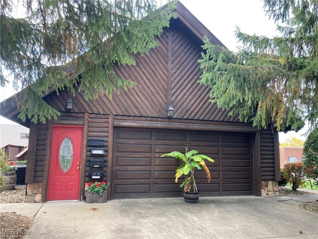 325 N State Street Girard OH 44420