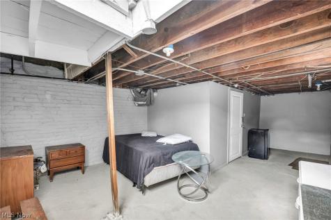 4512 E 131st Street Cleveland OH 44105