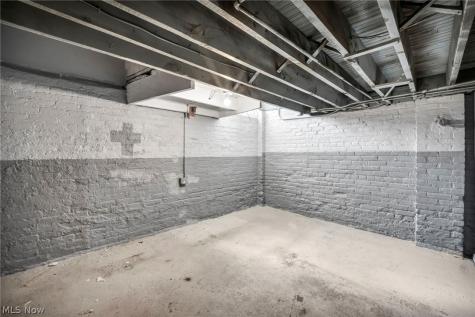 4512 E 131st Street Cleveland OH 44105