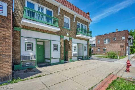 4512 E 131st Street Cleveland OH 44105