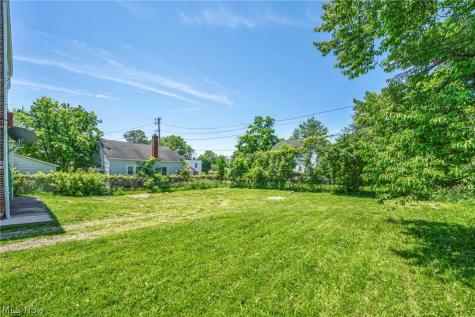4512 E 131st Street Cleveland OH 44105